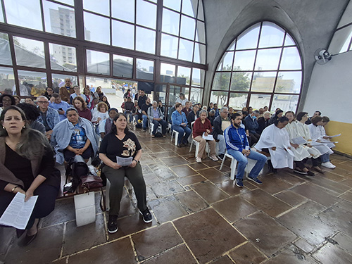 Dia-de-Finados-missa-no-cemiterio-do-Curuca-02-11-25-1