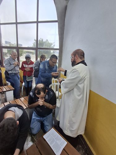 Dia-de-Finados-missa-no-cemiterio-do-Curuca-02-11-25-8