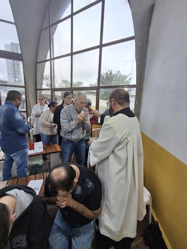 Dia-de-Finados-missa-no-cemiterio-do-Curuca-02-11-25-9