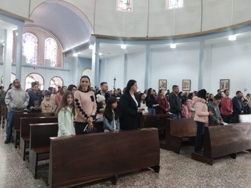 Entrega-da-Biblia-para-catequizandos-15-08-25-26