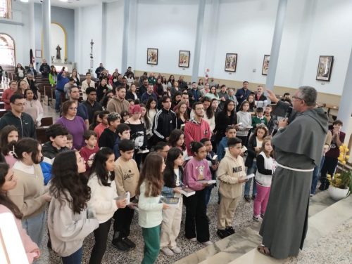 Entrega-da-Biblia-para-catequizandos-15-08-25-4