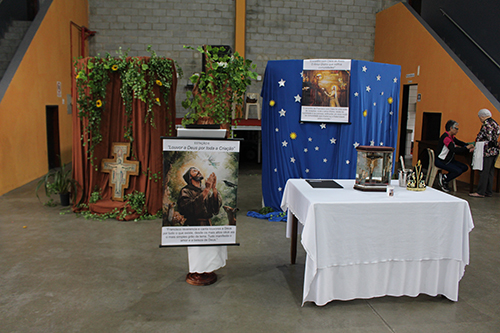 Feira-Franciscana-04-e-05-10-25-25