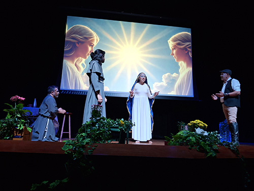 Peca-o-Escandalo-da-Caridade-08-11-25-10