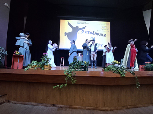 Peca-o-Escandalo-da-Caridade-08-11-25-23