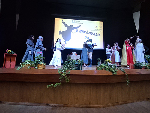 Peca-o-Escandalo-da-Caridade-08-11-25-24