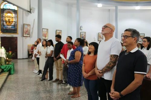 Batismo e Primeira Eucaristia de Adultos e Homenagem dia das Mães - 09-05-26
