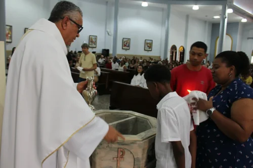 Batismo-e-Primeira-Eucaristia-de-Adultos-e-Homenagem-dia-das-Maes-09-05-26-5