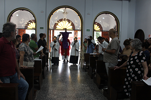 Celebracao-da-Paixao-do-Senhor-03-04-26-21
