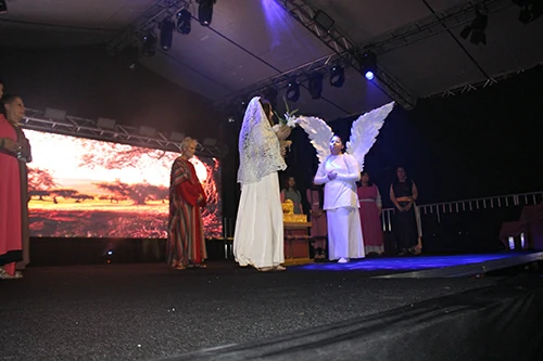 Encenacao-da-Paixao-de-Cristo-03-04-26-343