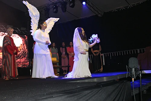 Encenacao-da-Paixao-de-Cristo-03-04-26-345