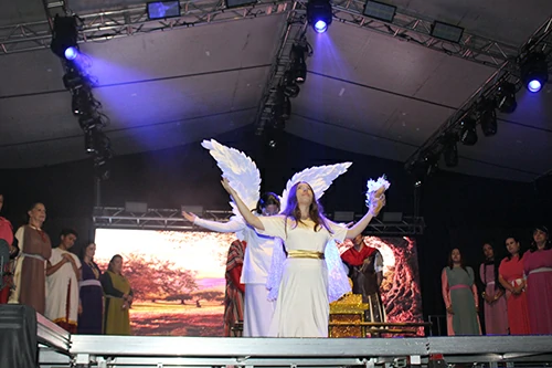 Encenacao-da-Paixao-de-Cristo-03-04-26-346