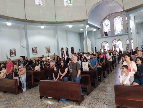 Entrega-da-cruz-primeira-fase-catequese-11-04-26-6