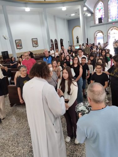 Entrega-da-cruz-primeira-fase-catequese-11-04-26-8