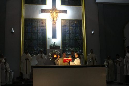 Missa-de-Dedicacao-a-Igreja-02-08-26-310 (1)