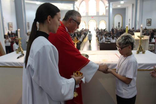 Primeira-Eucaristia-e-Missa-de-Sao-Pedro-e-Sao-Paulo-27-06-26-241