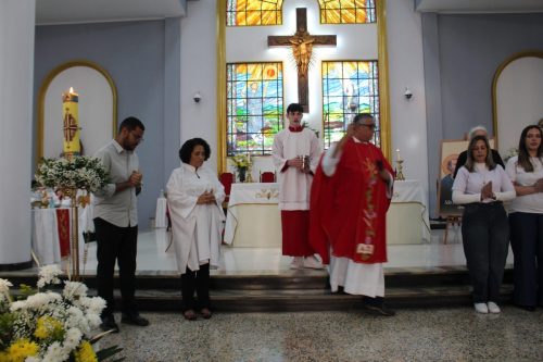 Primeira-Eucaristia-e-Missa-de-Sao-Pedro-e-Sao-Paulo-27-06-26-255