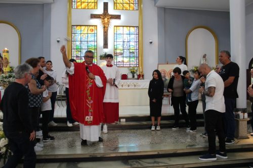 Primeira-Eucaristia-e-Missa-de-Sao-Pedro-e-Sao-Paulo-27-06-26-261