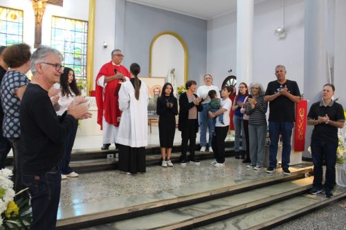 Primeira-Eucaristia-e-Missa-de-Sao-Pedro-e-Sao-Paulo-27-06-26-264