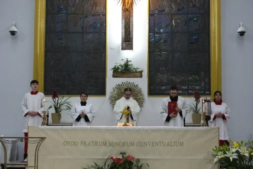Terceiro-dia-do-Triduo-de-Santo-Antonio-12-06-26-24