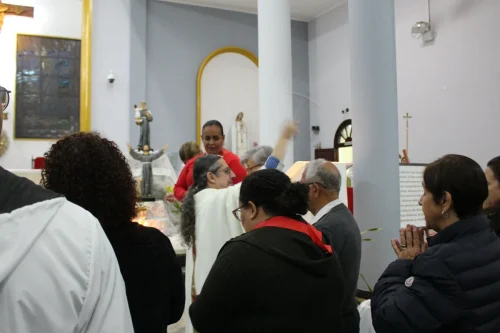 Terceiro-dia-do-Triduo-de-Santo-Antonio-12-06-26-8